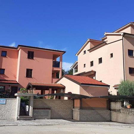 Apartments Marina-Mare Пореч Экстерьер фото